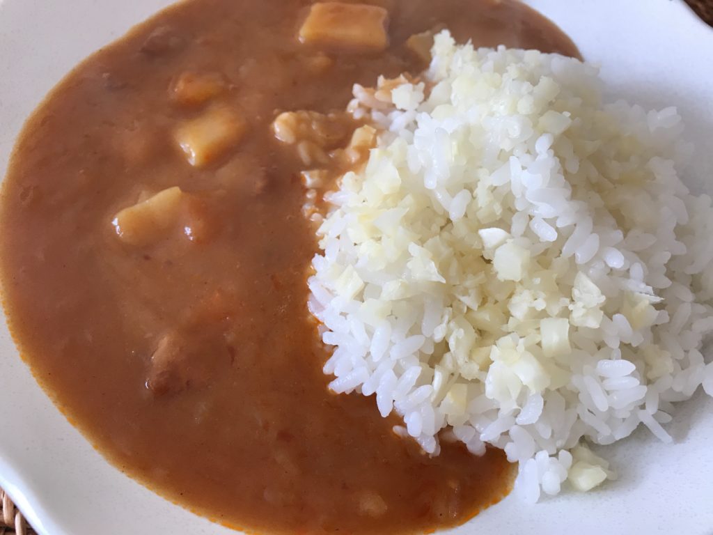 「カリフラワーライス」はお米の代わりになり家庭の食卓に取り入れられるのか？ご飯に混ぜて3日間お試し。 | まごころ365